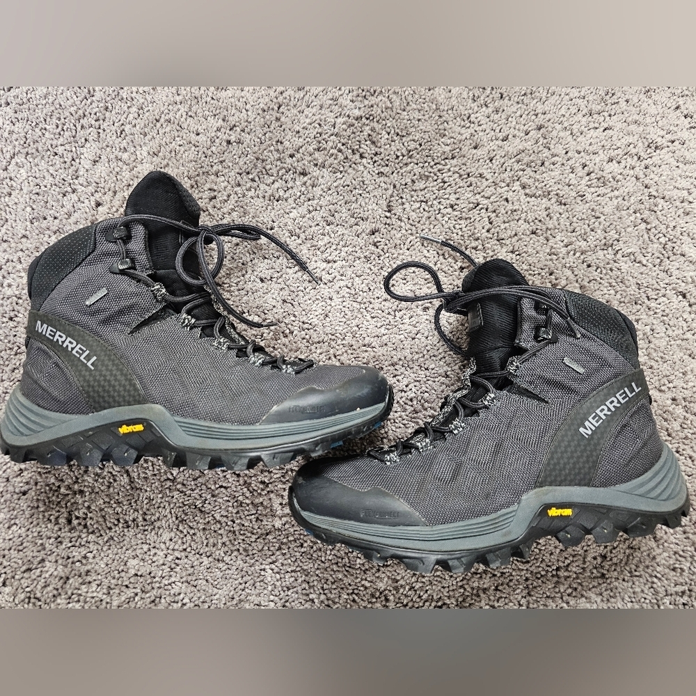 Merrell Thermo Rogue Mid Goretex Winter Hiking Boots Primaloft Vibram Sole Sz 9